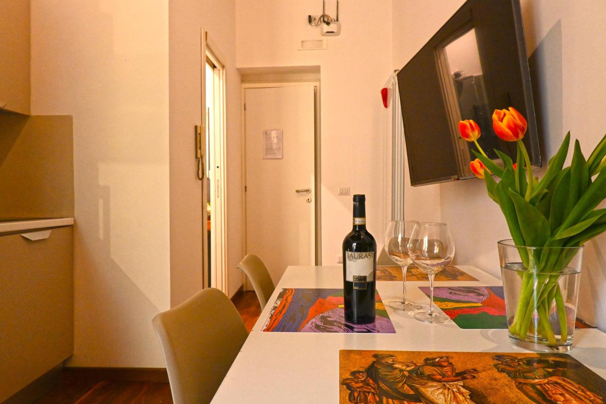 La Casa Di Apollo Apartment Naples Exterior photo